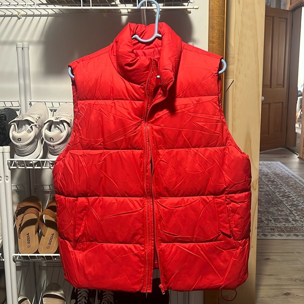 Women’s Red Puffer Vest Size M